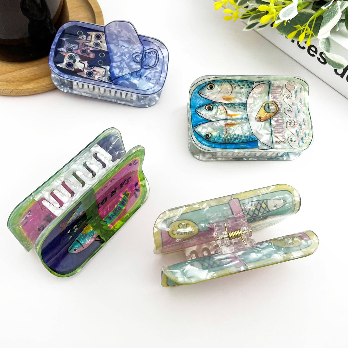 Sardine Can Hair Claw Clip with Cat Design