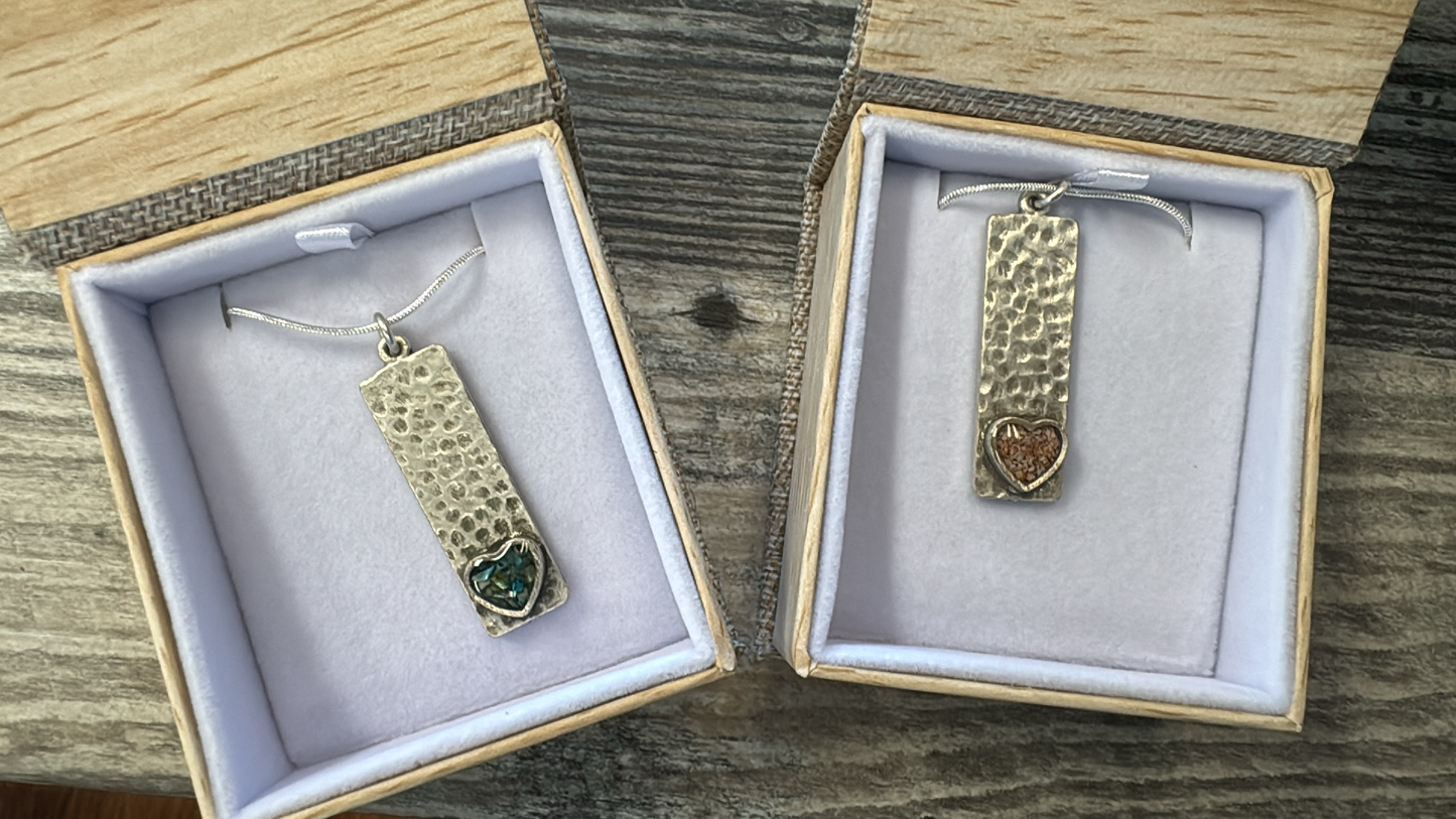 Maine Shellware Heart Bar Pendant