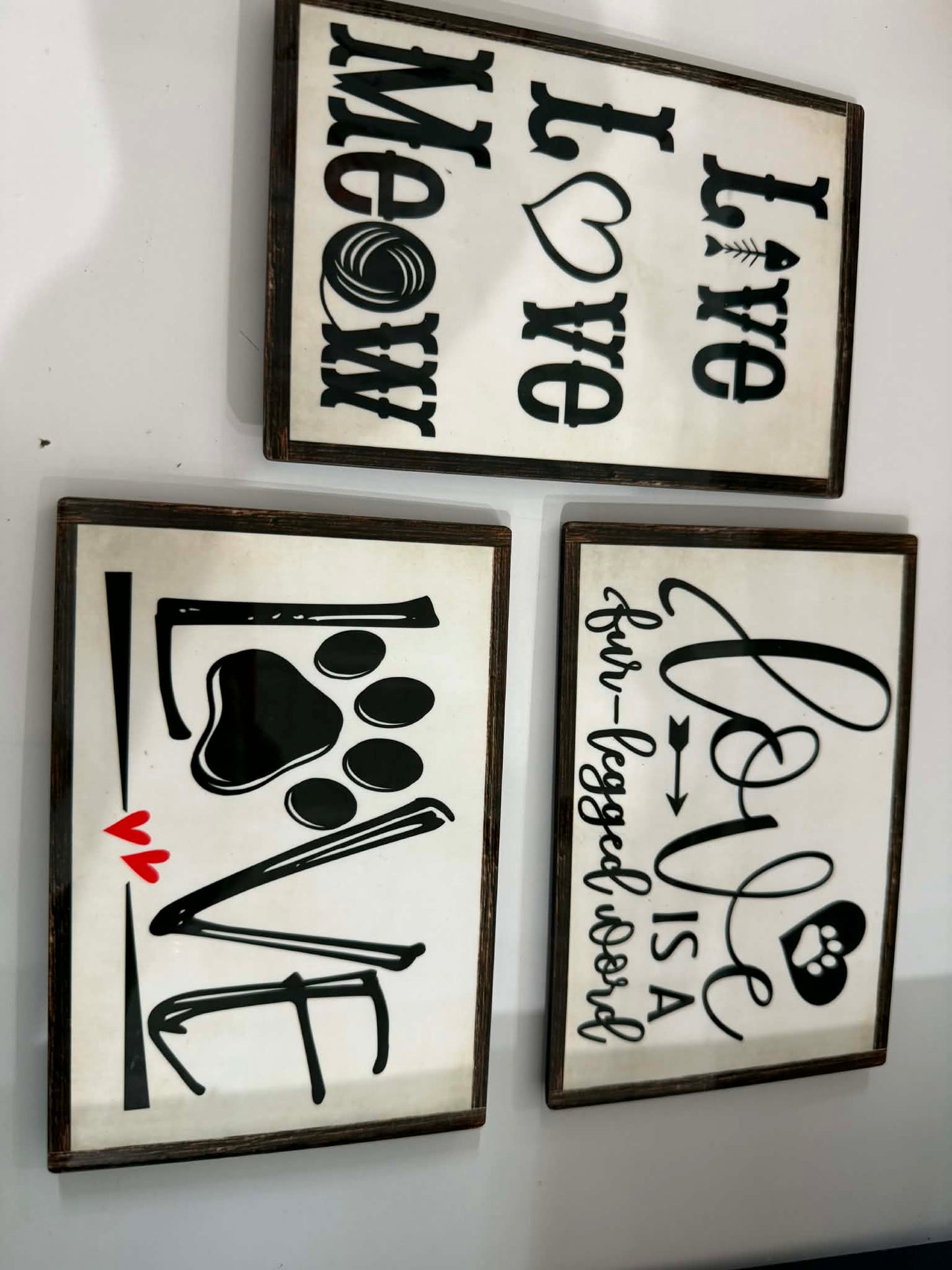 Paw print pictures