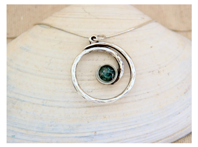 Maine Shellware Wave Pendant