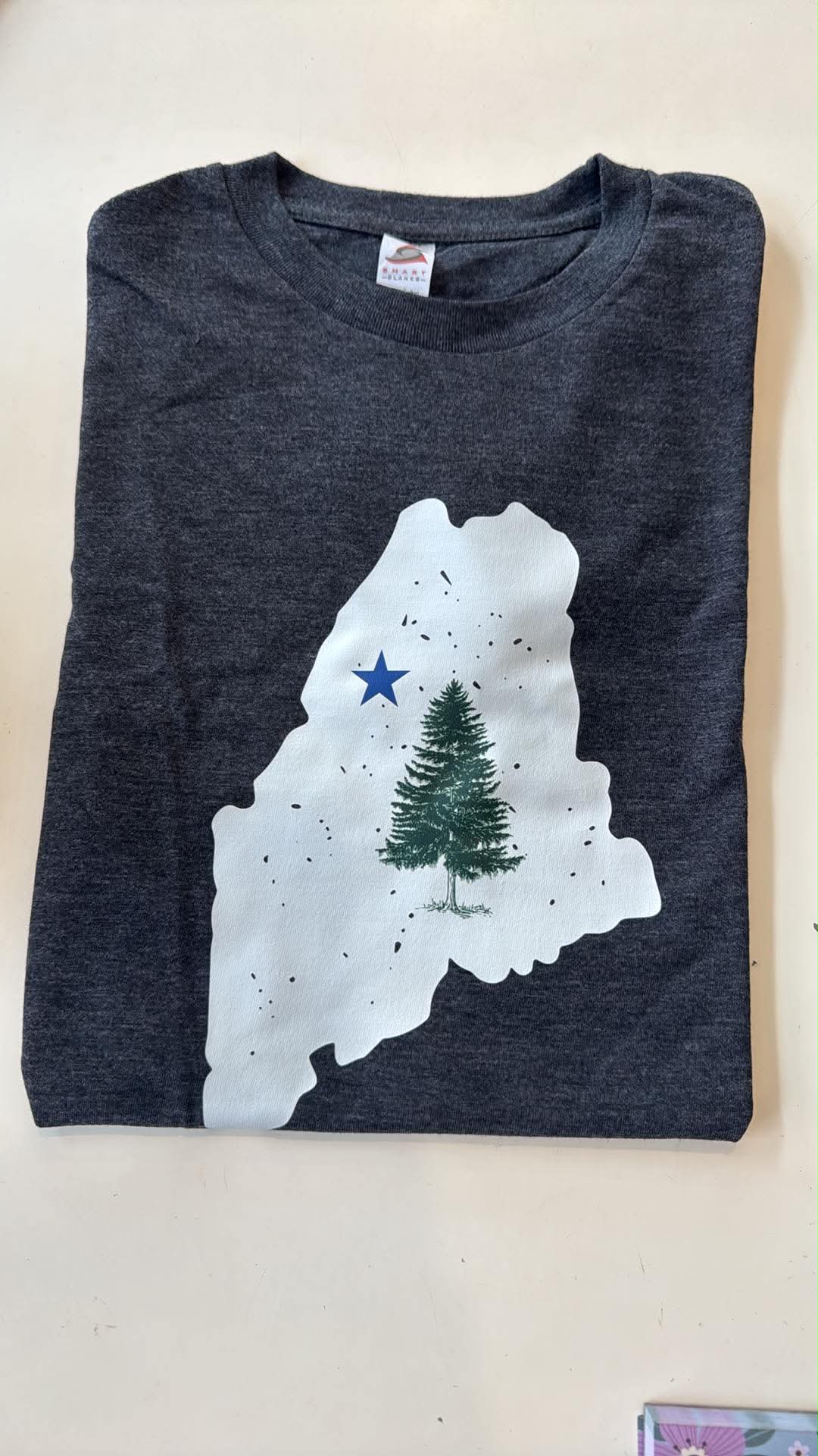 Maine Map T-Shirts. Unisex