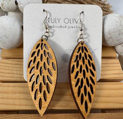 Discover the Luxury of Wooden Feather Lightweight Earrings