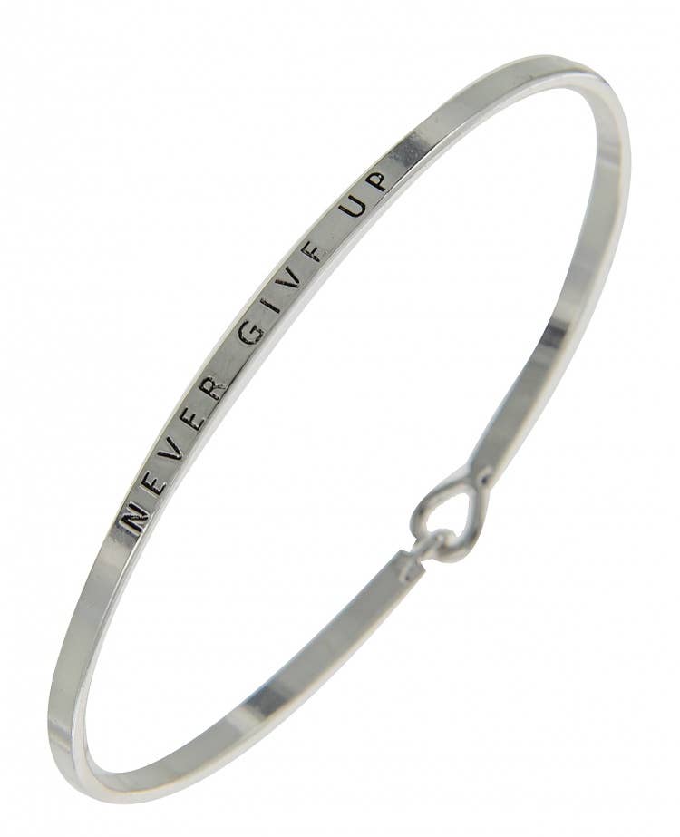 NEVER GIVE UP 3mm Inspired Message Bangle
