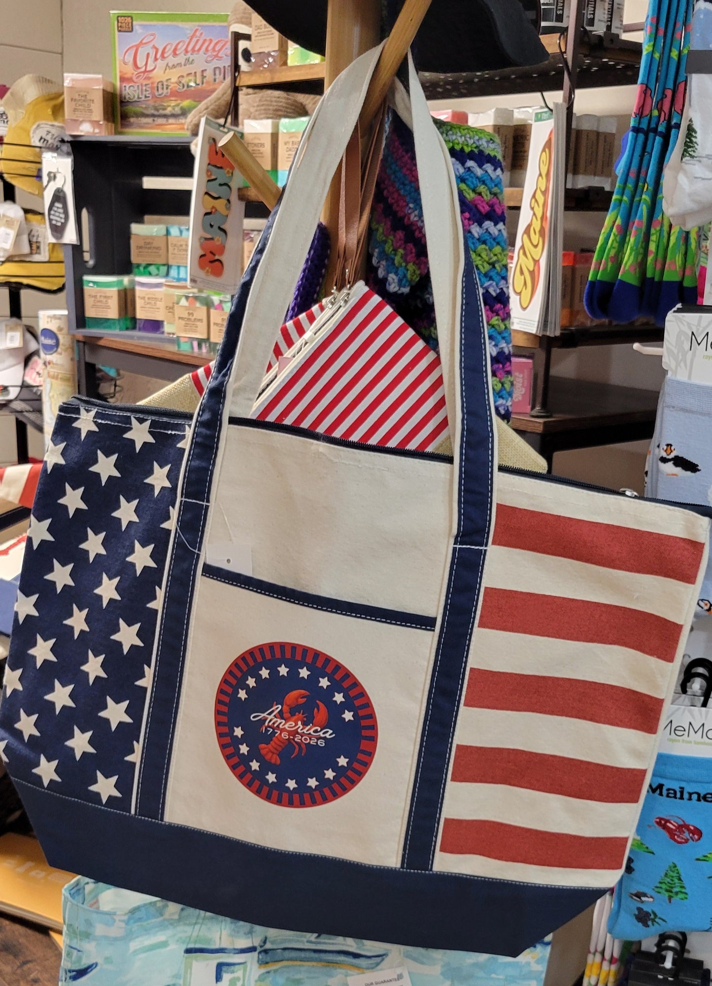Maine/Americana Large Zippered Canvas Bag