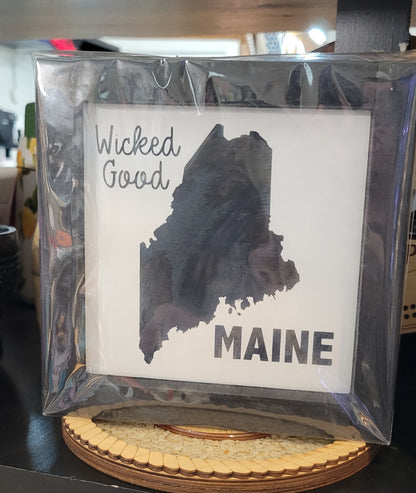7x7 Framed Maine Signs