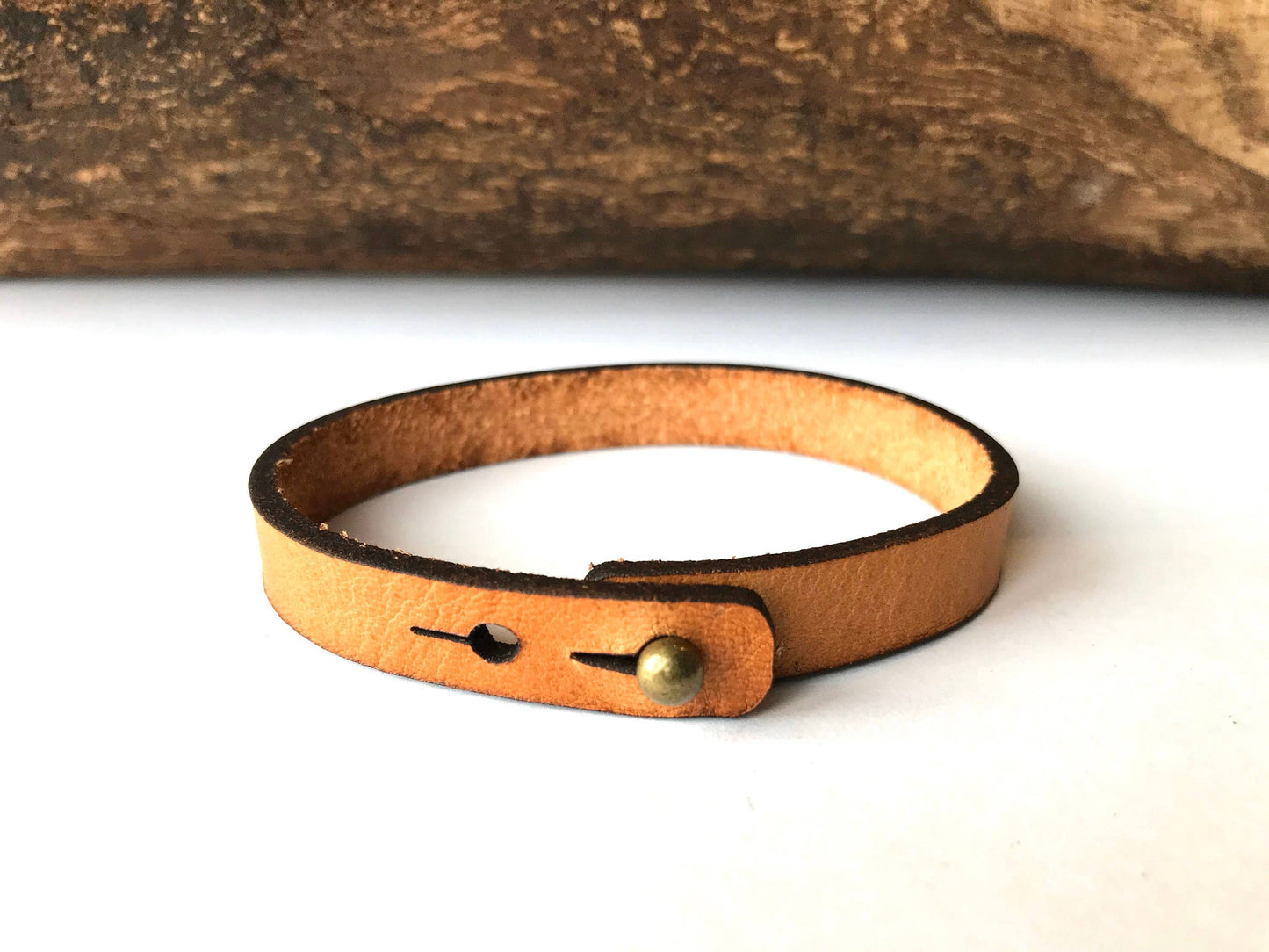 Thin Leather Bracelet -Mama bear or blessed