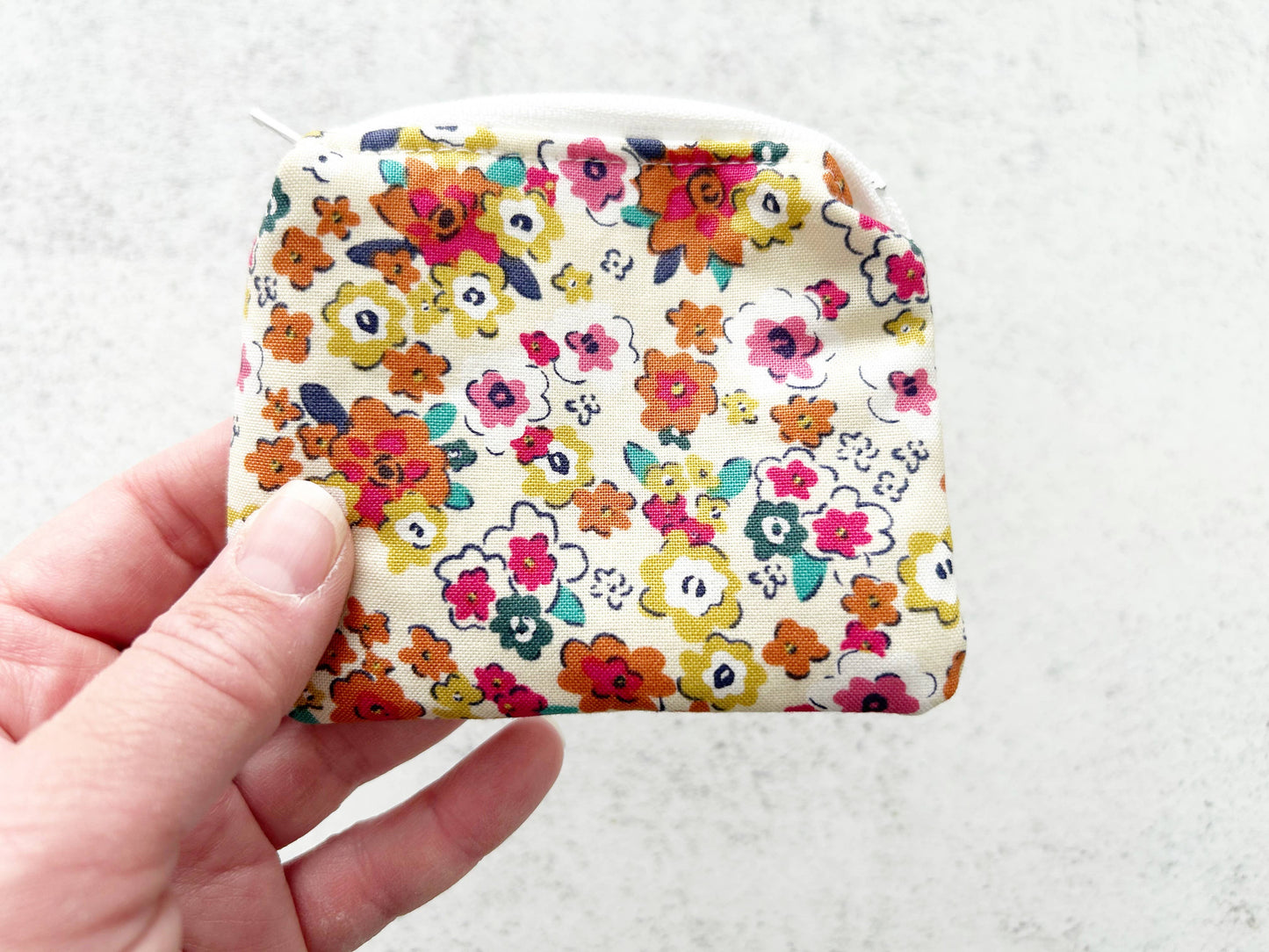 Small Fabric Pouch-Dainty Floral