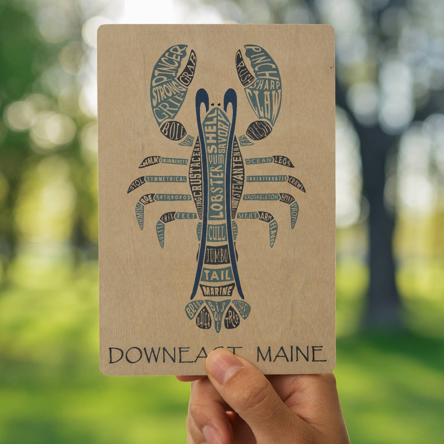 WOOD POSTCARD Maine, Blue Lobster, Typography