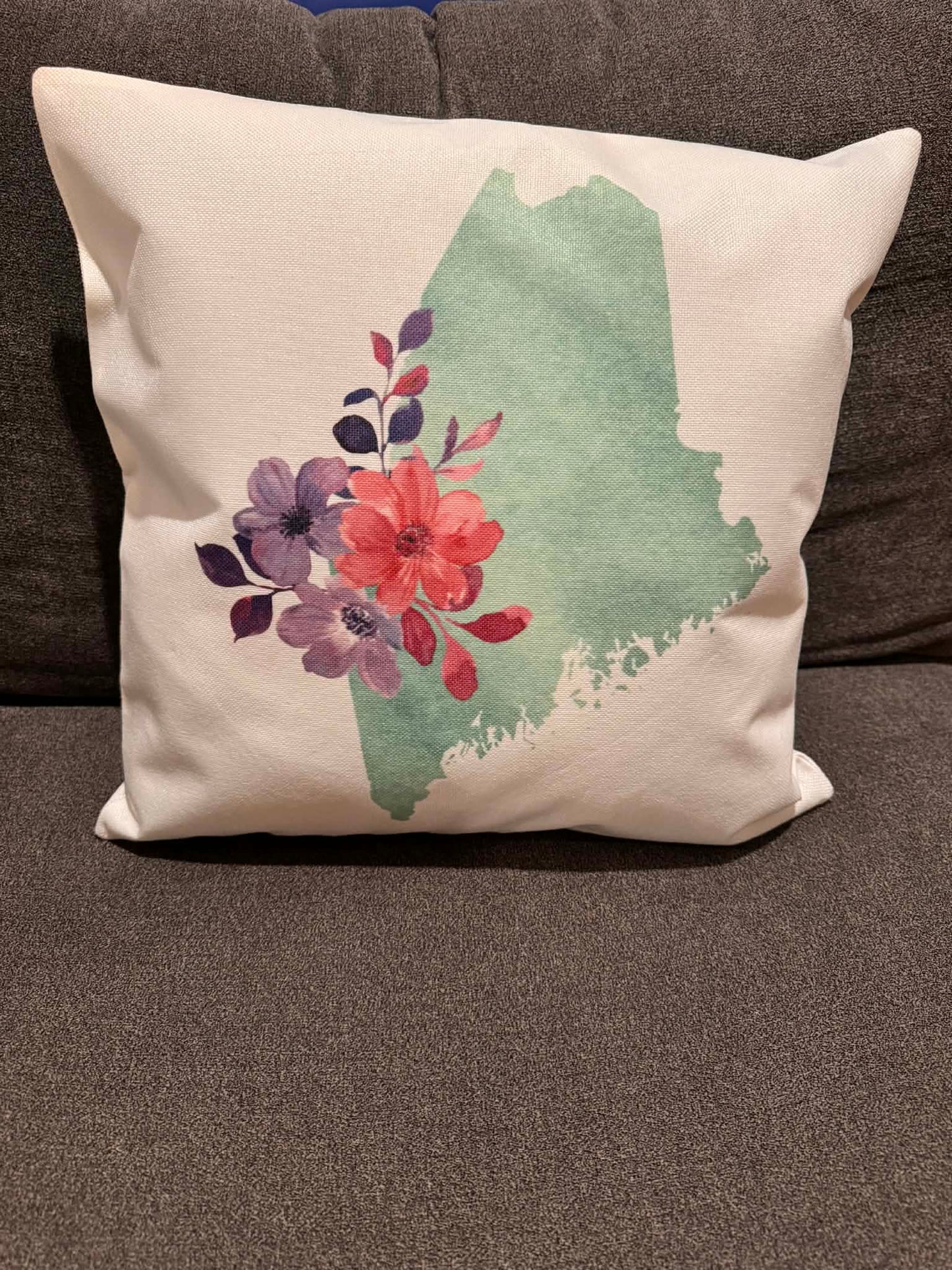 Decorative Maine Themed Pillows