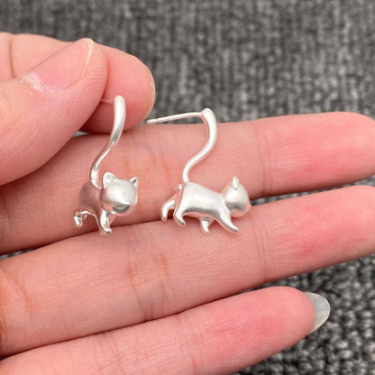 Creative Lazy Cat Frosted Design Ear Studs