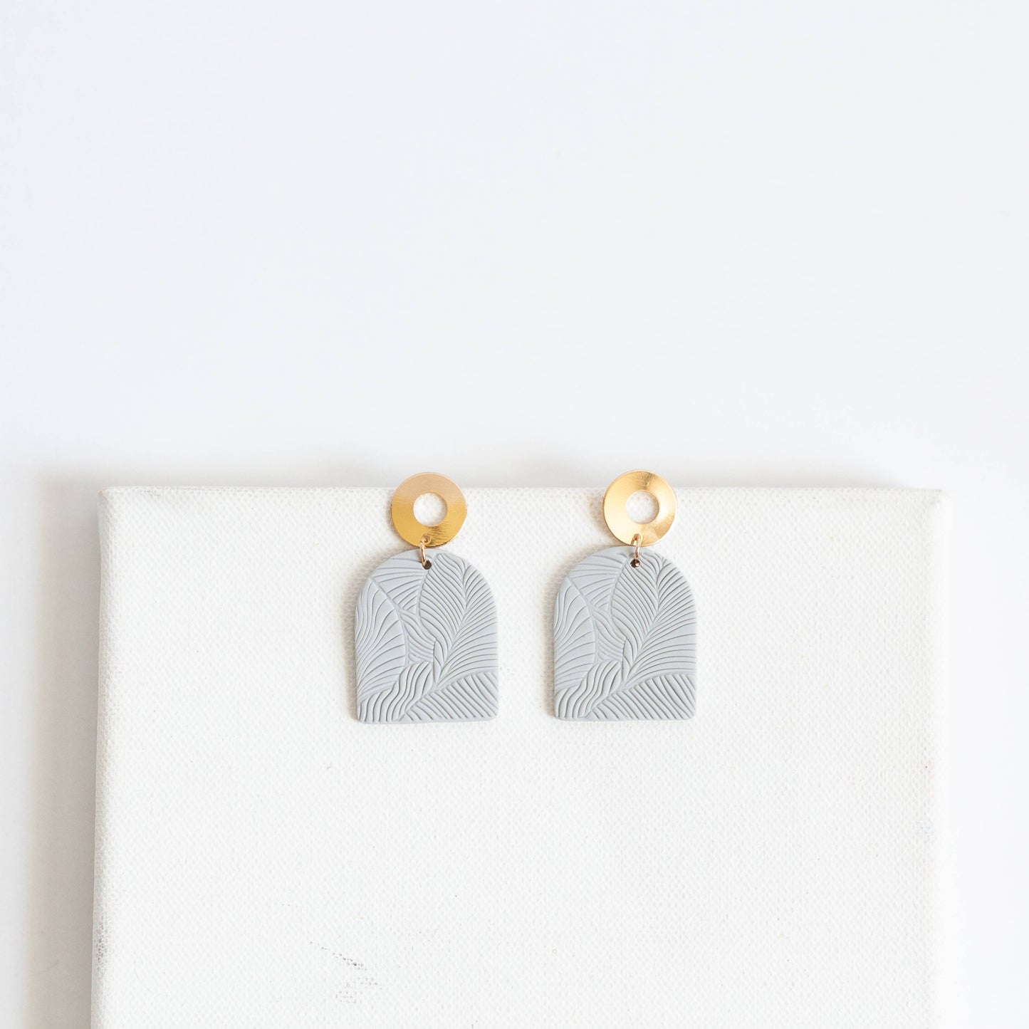 Madison Earring - Gray
