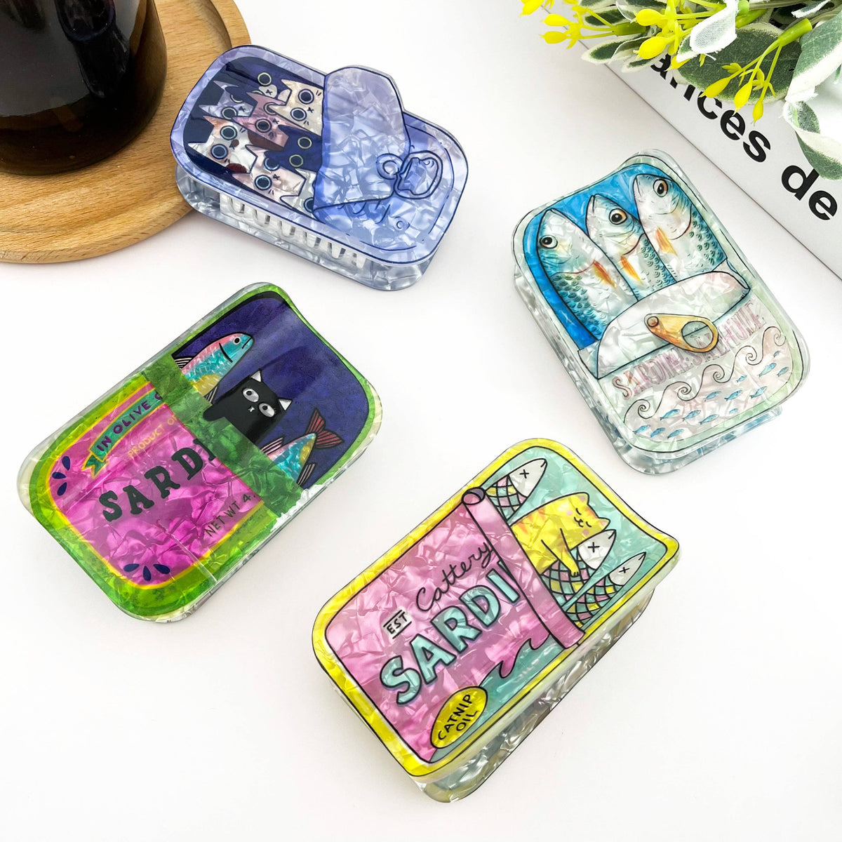 Sardine Can Hair Claw Clip with Cat Design