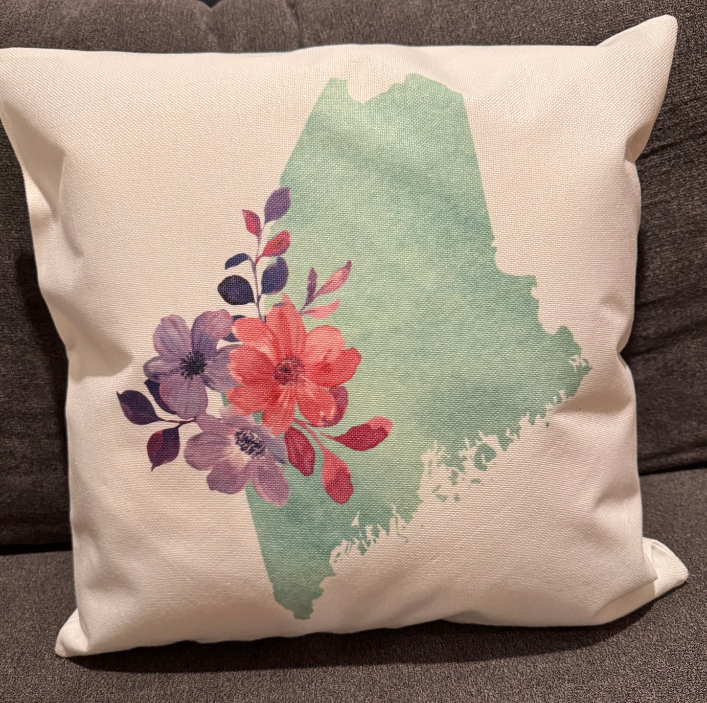 Maine Themed Pillows