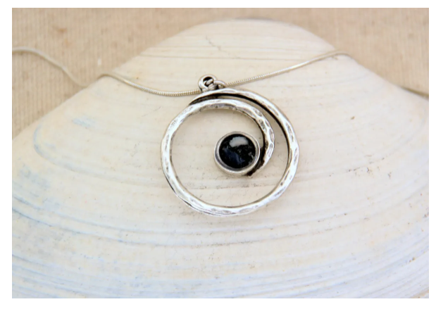 Maine Shellware Wave Pendant