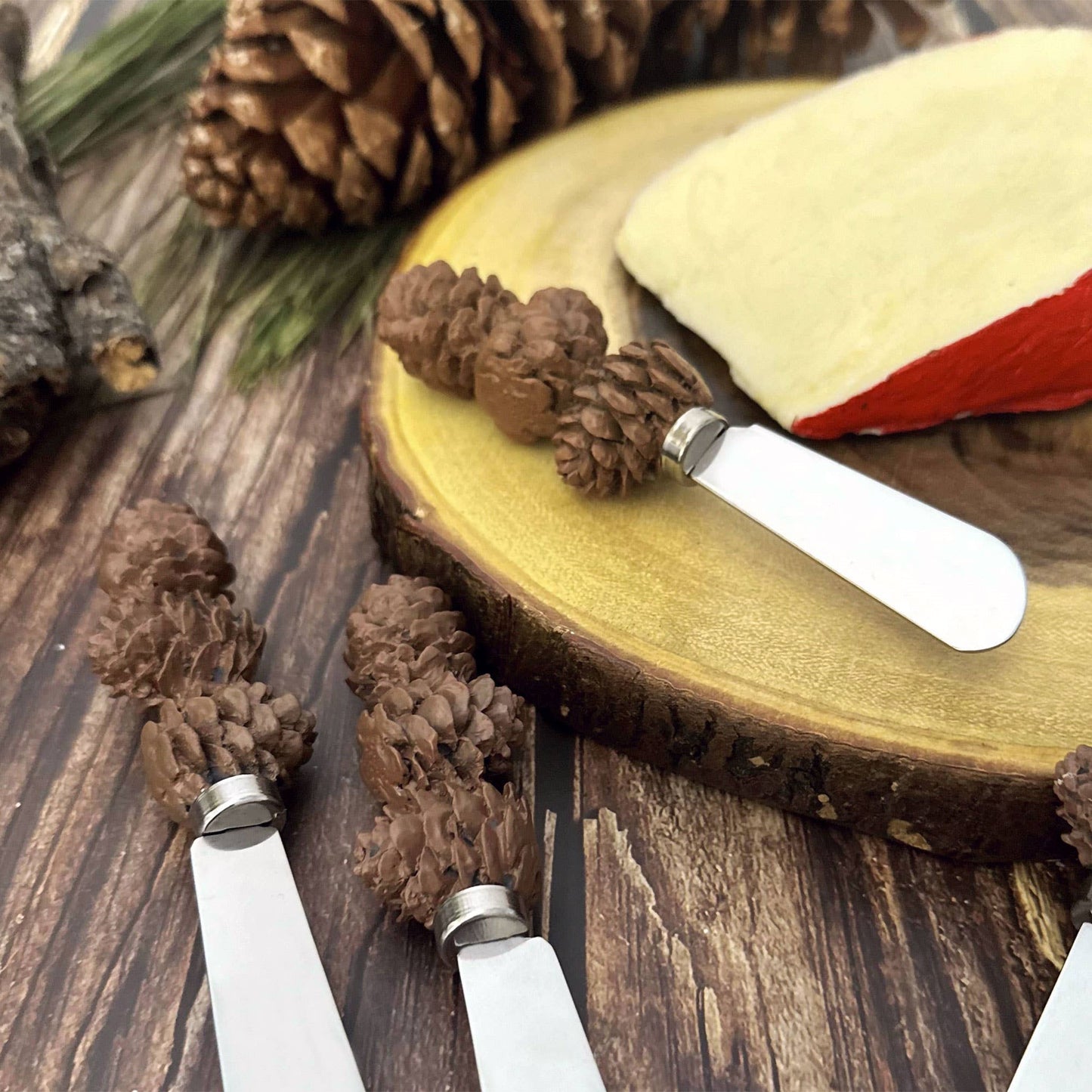 Pinecone Polyresin Cheese Spreader