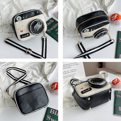 CAMERA-SHAPED SHOULDER BAG