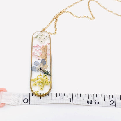 Long Ellipse Charm Dried Flowers Necklace