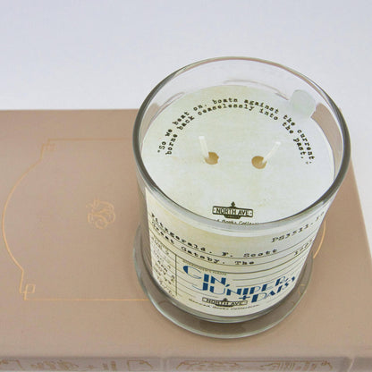 Gin, Juniper + Daisy / The Great Gatsby / book candle