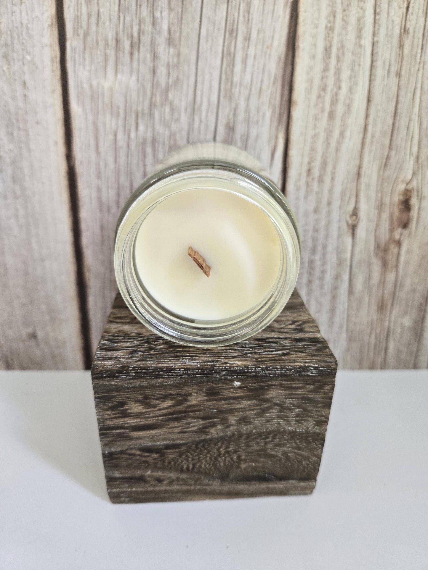 Frosted Berry Soy Candle with Crackling Wooden Wick