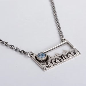 Maine Shellware  Mountain Split Chain Pendant
