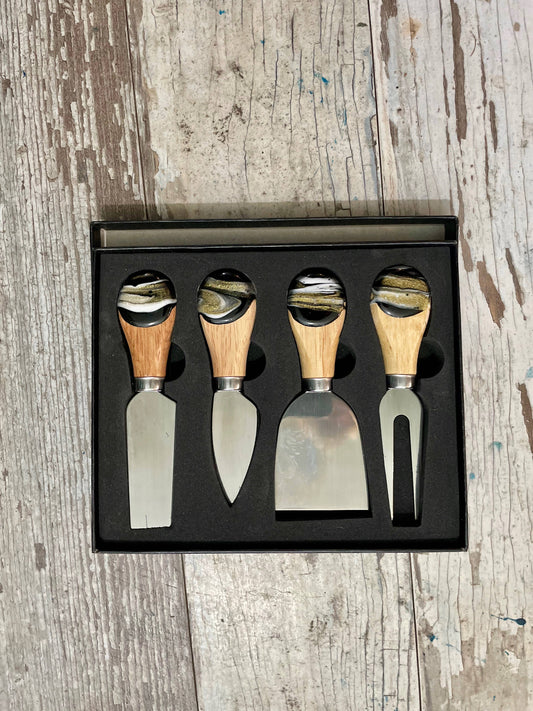 Cheese Utensil Set of 4 with black box organic resin poured: Black/White/Gold